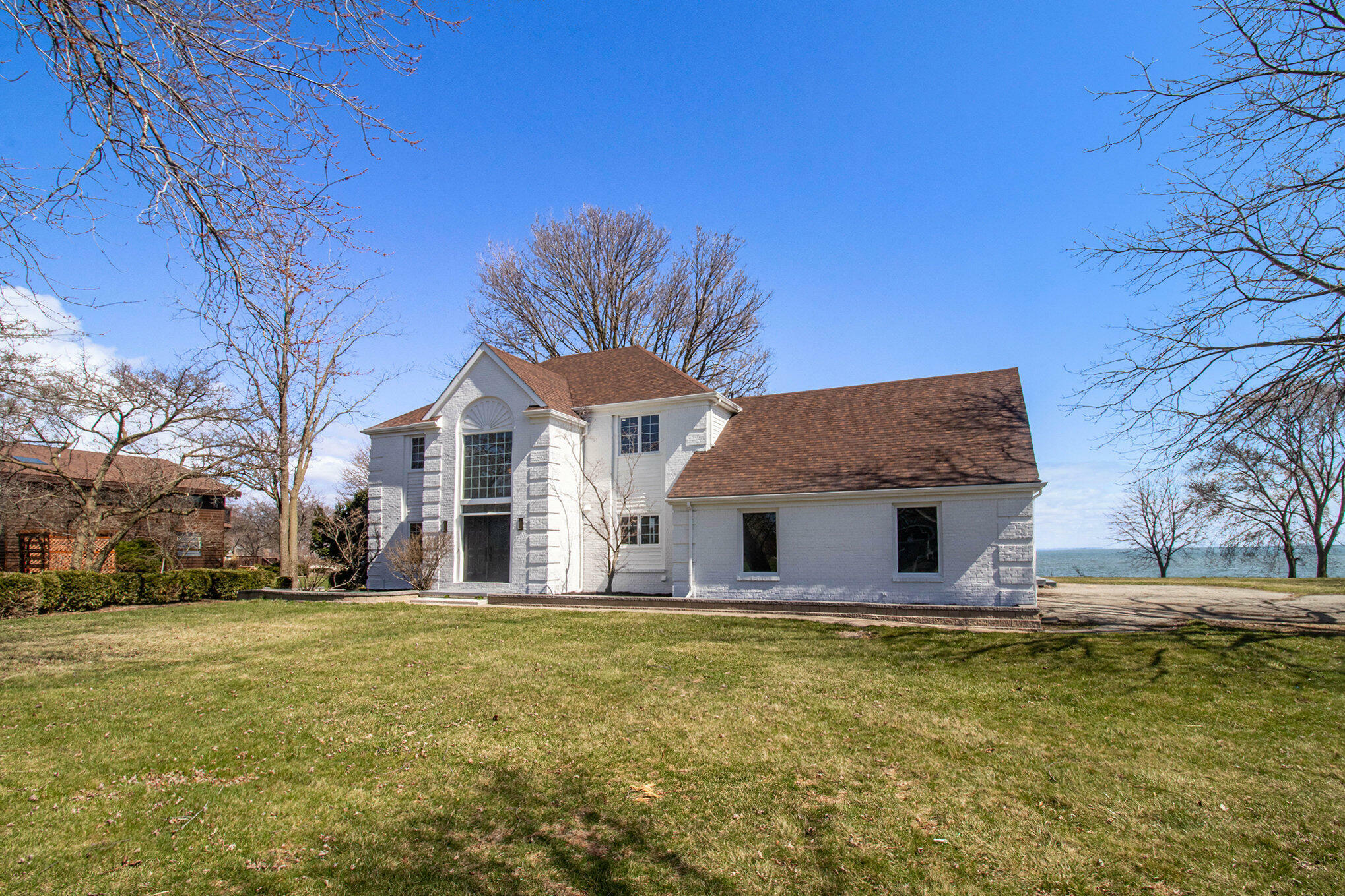 Property Photo:  6376 Sterling Drive  MI 48166 