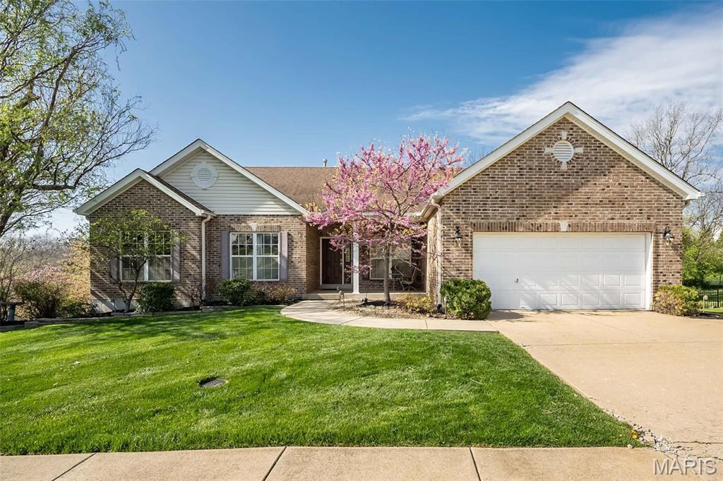 Property Photo: 544 Oakwood Drive MO 63026