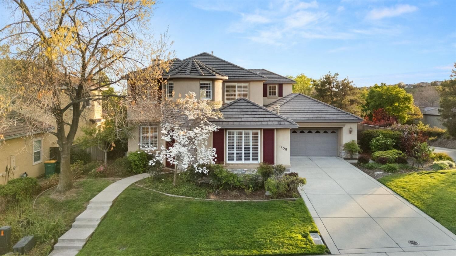 Property Photo: 1138 Bevinger Drive CA 95762