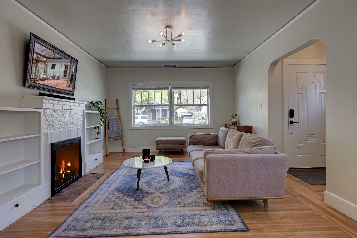Property Photo: 4900 8th Avenue CA 95820