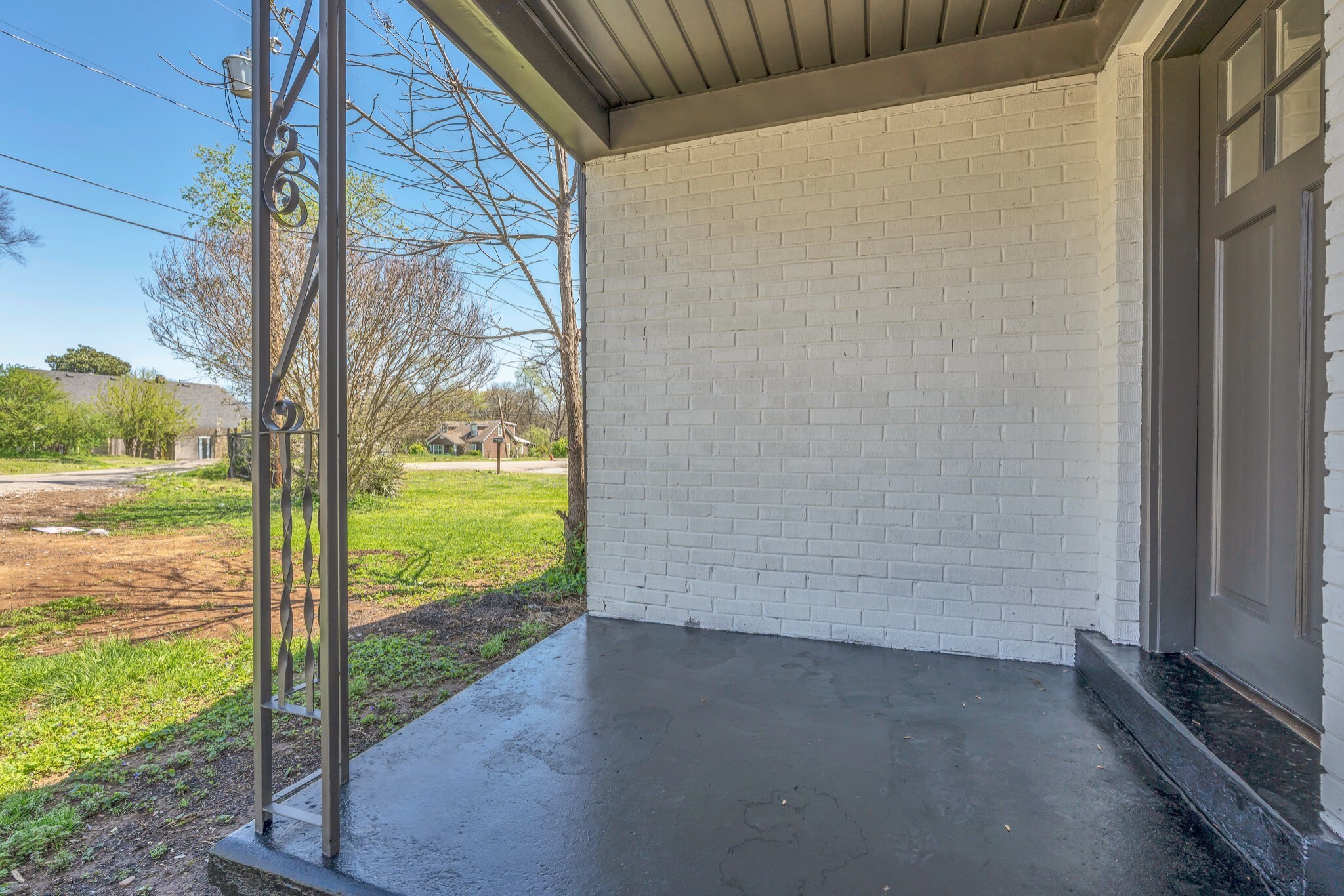 Property Photo: 430 Emmitt Ave TN 37115