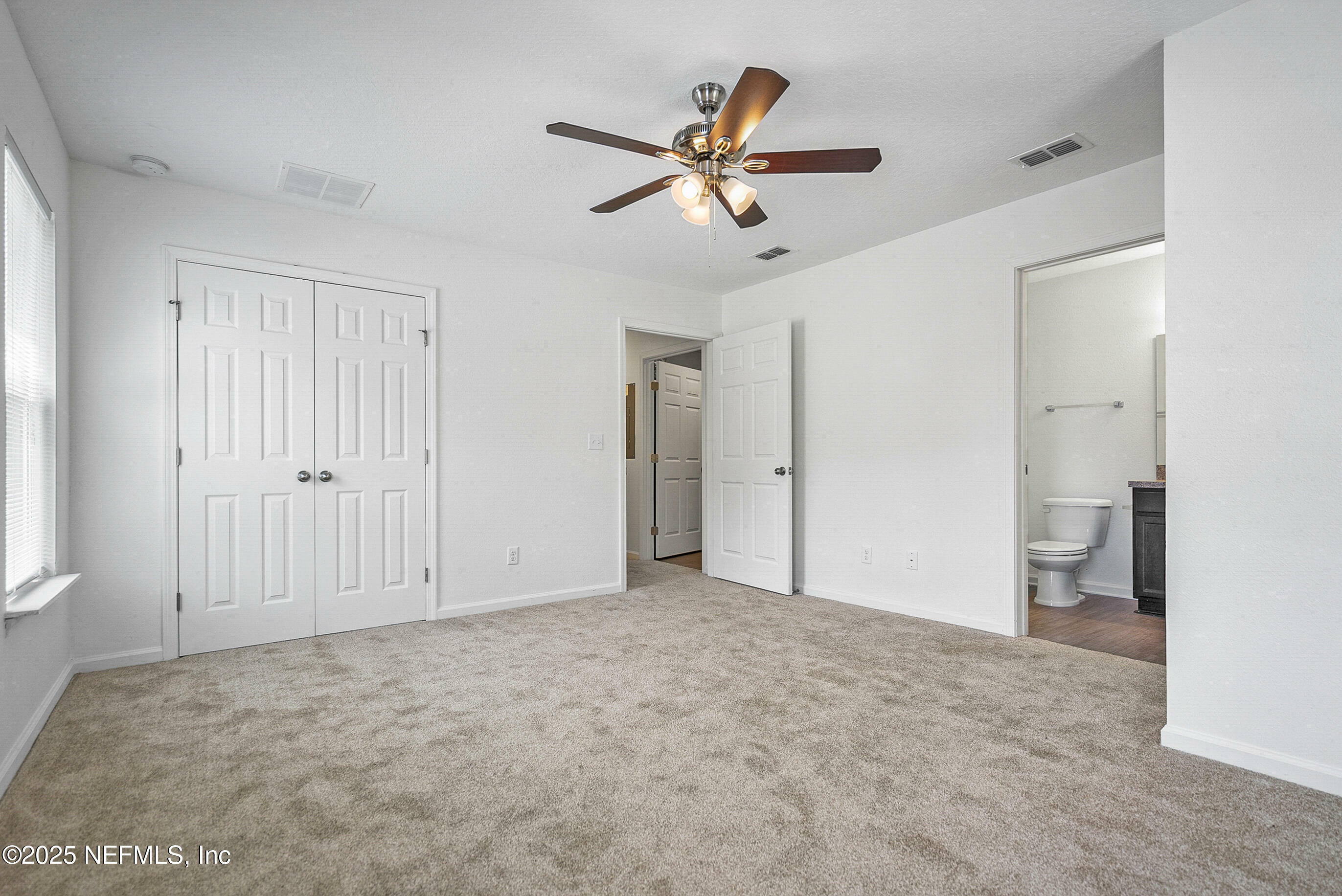 Property Photo: 915 Franklin Street FL 32206
