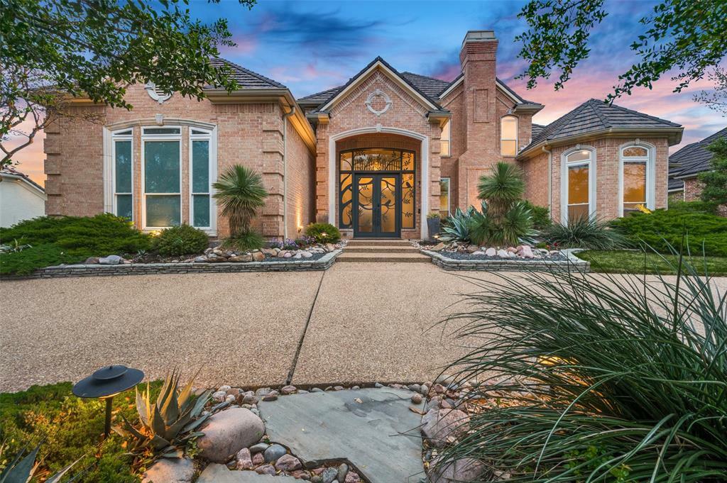 Property Photo: 2 Innisbrook Court TX 75034
