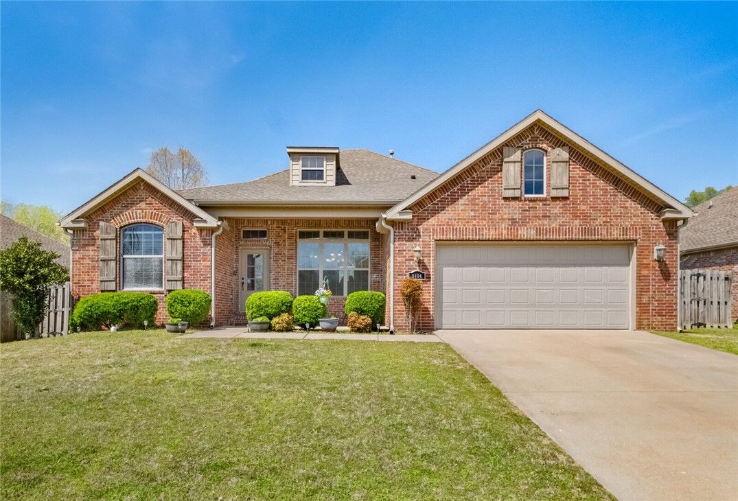 Property Photo:  3404 SW Briar Creek Avenue  AR 72712