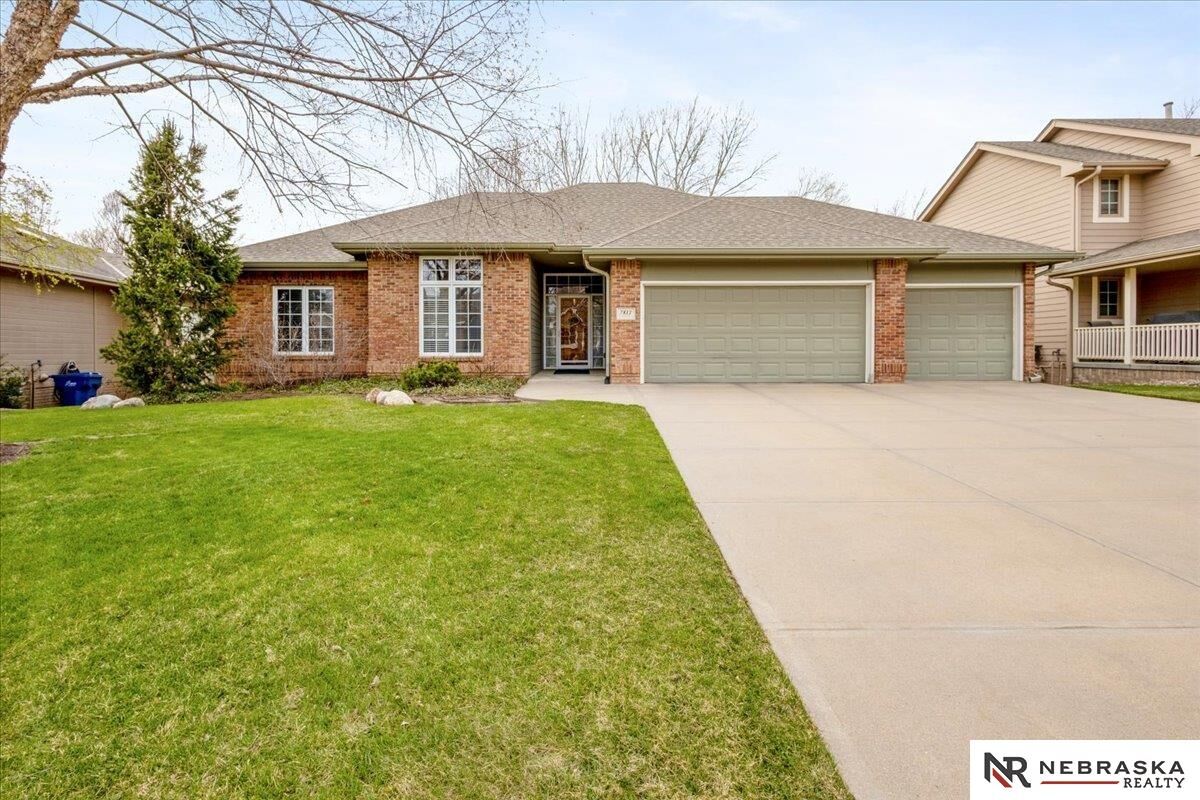 Property Photo: 7812 S 171st Street NE 68136