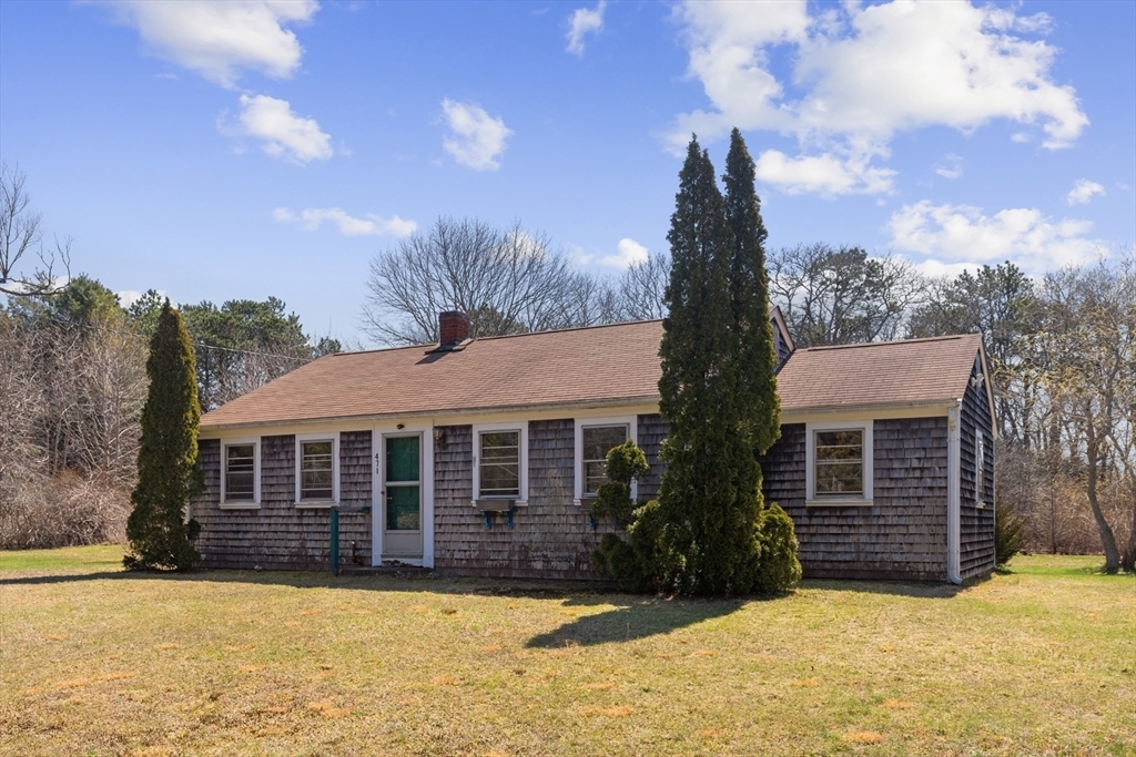 Property Photo:  471 Old Falmouth Rd  MA 02648 