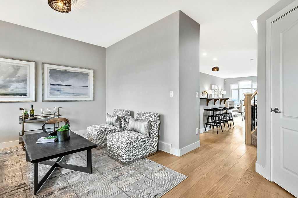 Property Photo: 4212 16 Street SW AB T2T 4H6