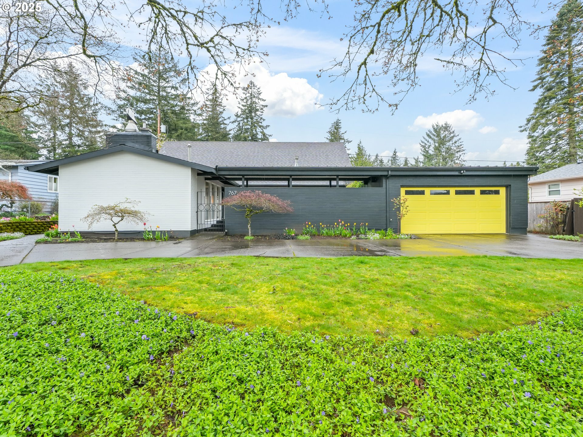 Property Photo: 767 NE 152nd Ave OR 97230