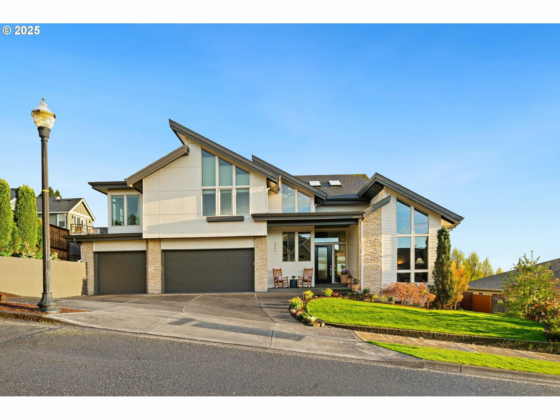 Property Photo: 3446 NW 17th Ave WA 98607