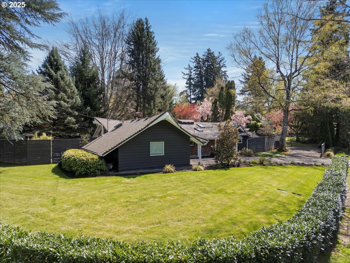 Property Photo: 7000 SW 63rd Ave OR 97219