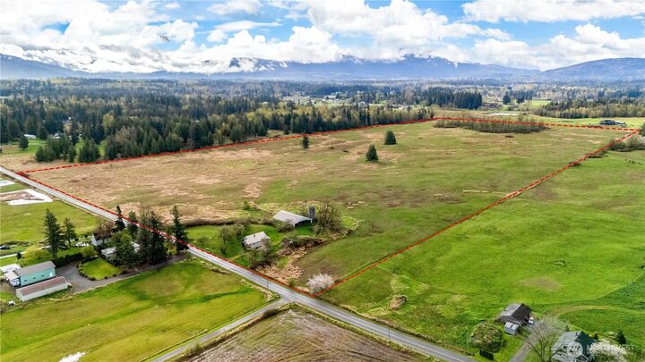 Property Photo:  1817  Central Road  WA 98247 