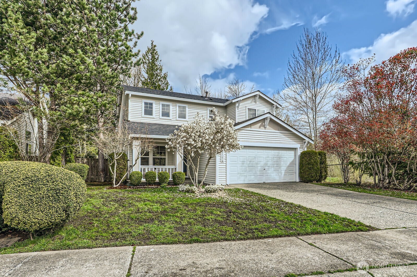 Property Photo: 24258 SE 9th Street WA 98075