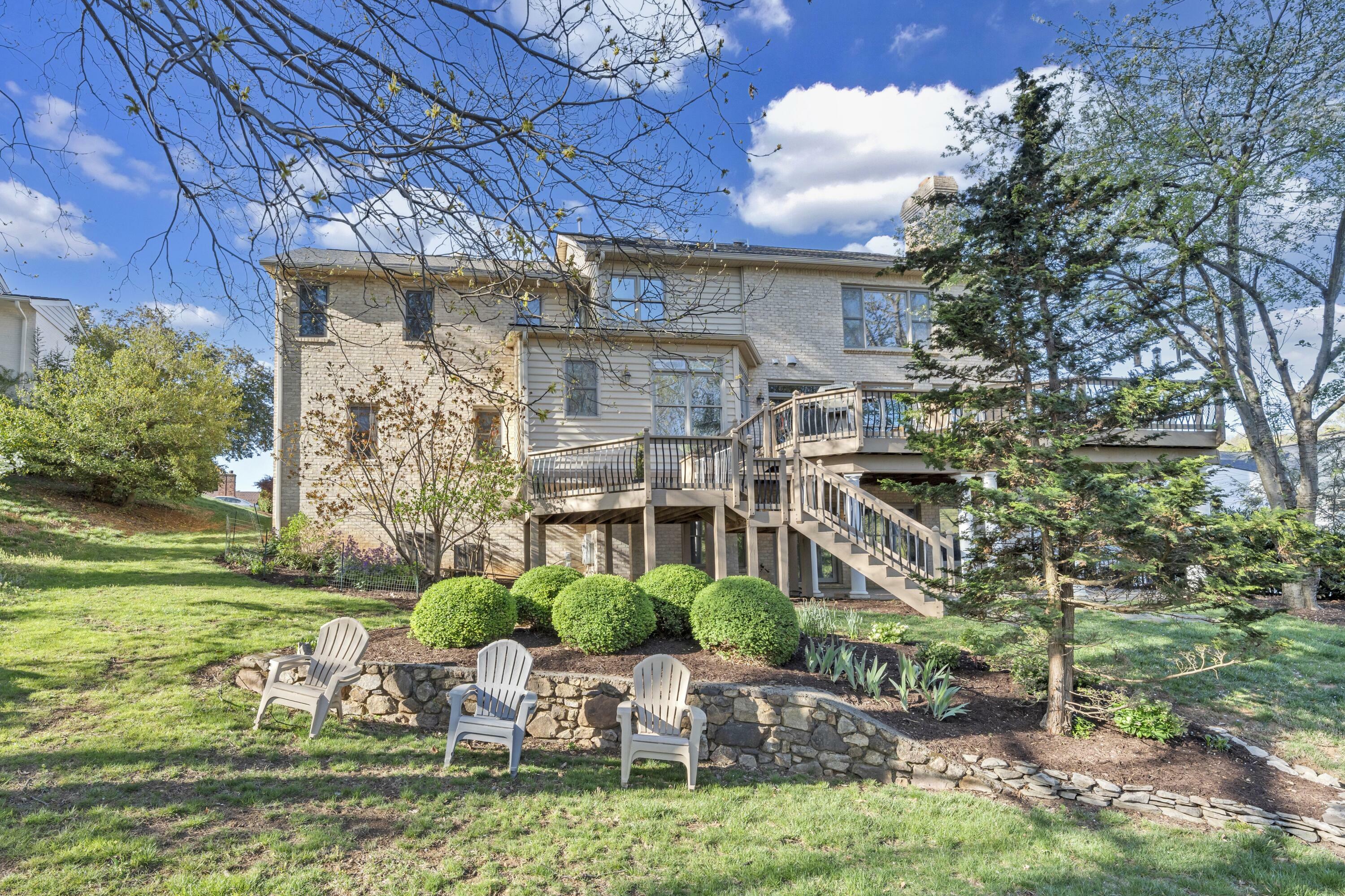 Property Photo: 3649 Peakwood Dr SW VA 24014