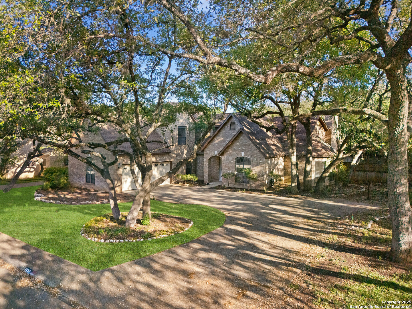 Property Photo: 1718 Fawn Crst TX 78248