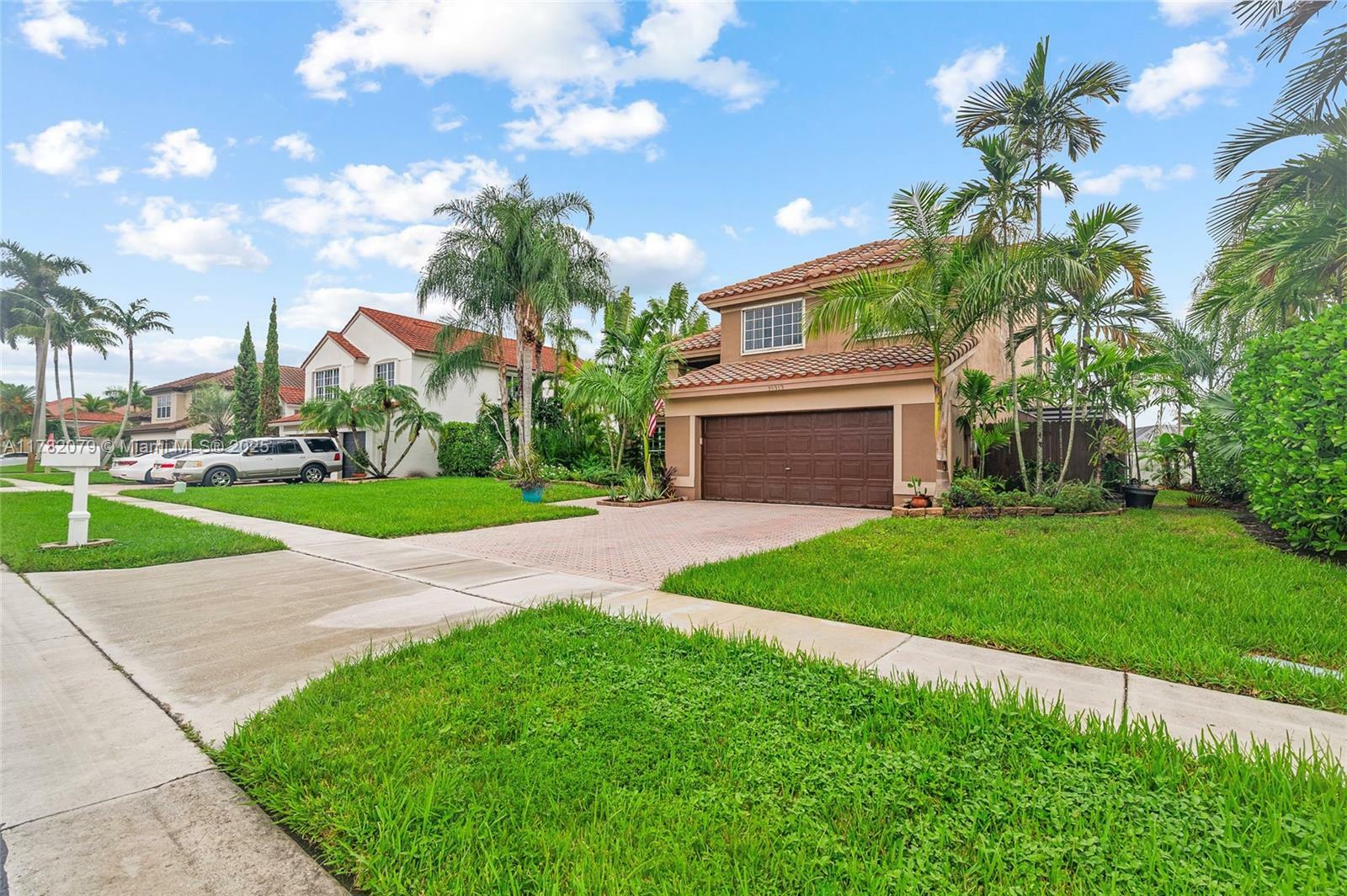 Property Photo: 19313 NW 11th St FL 33029