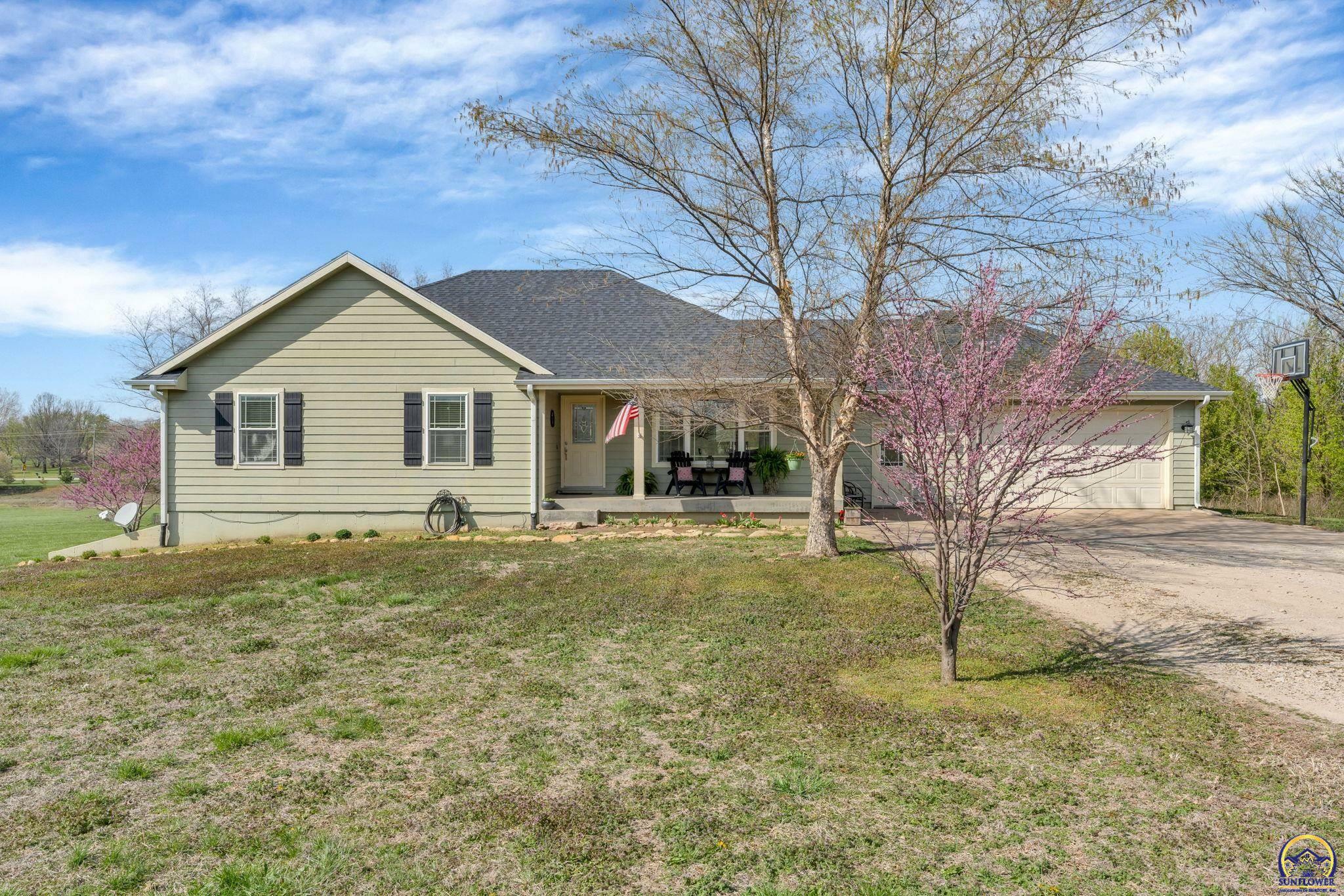 Property Photo: 9825 SW K-4 Hwy KS 66614
