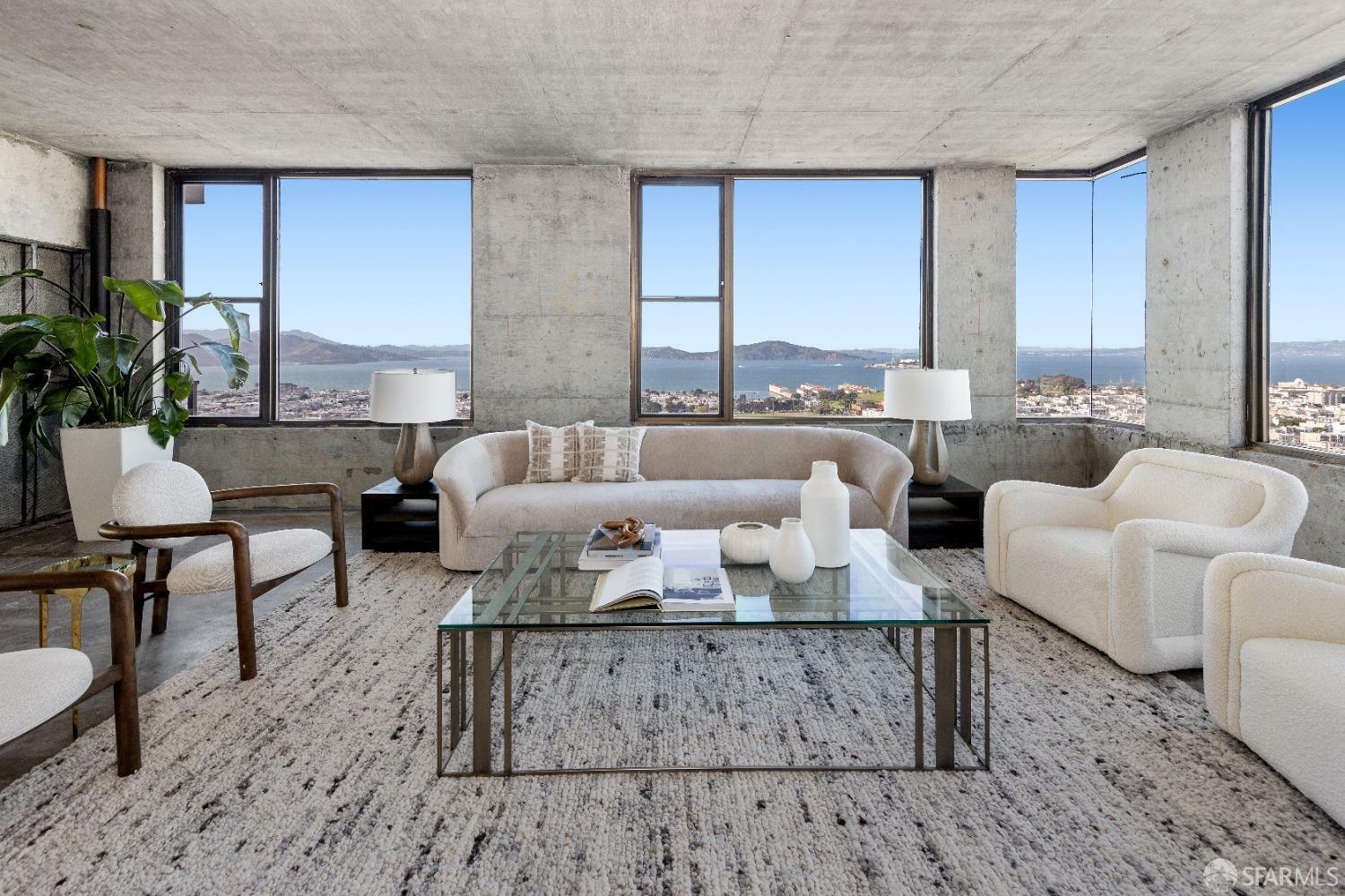 Property Photo: 2190 Broadway Street Ph CA 94115