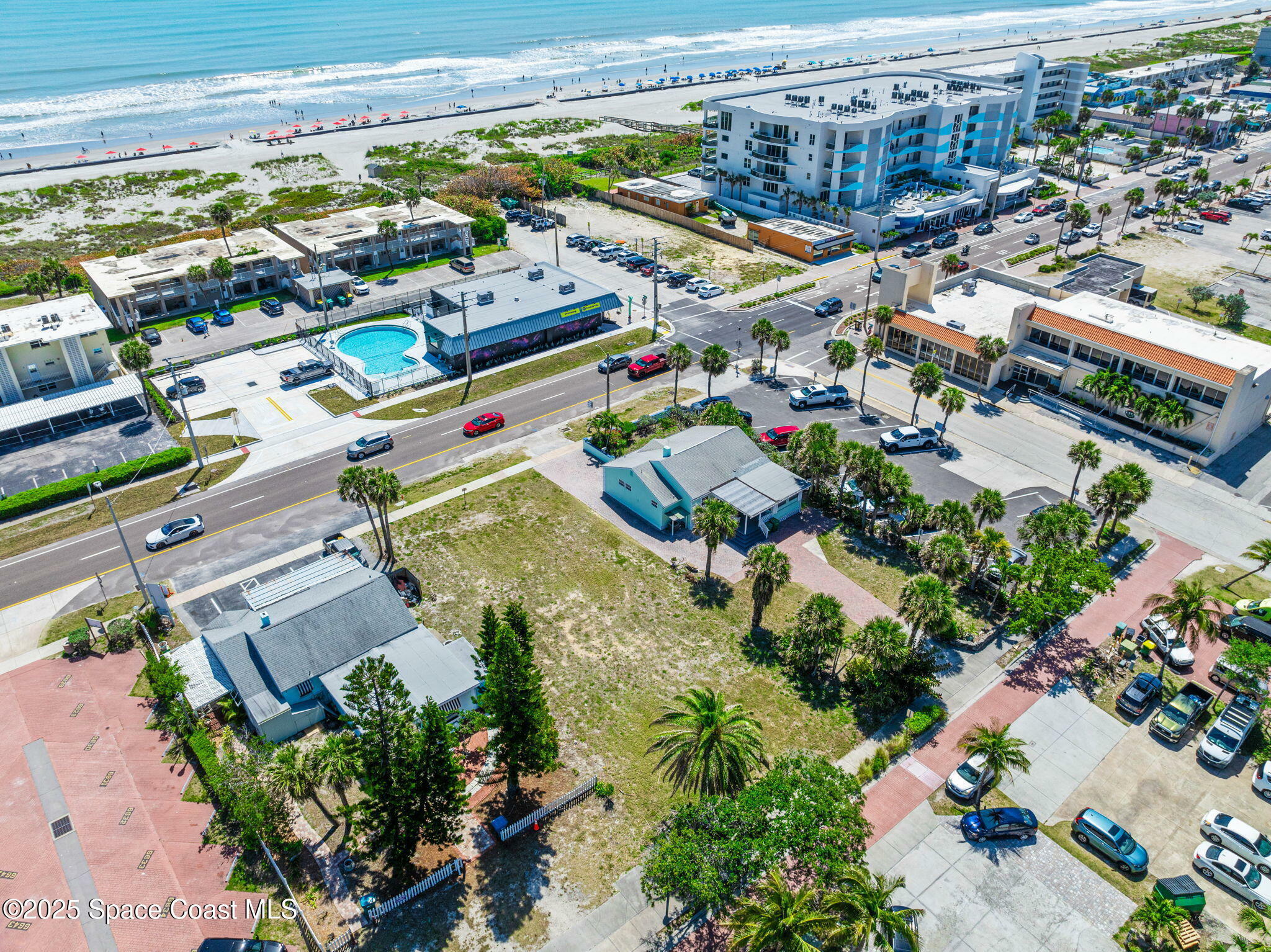 Property Photo: 118 N Atlantic Avenue FL 32931