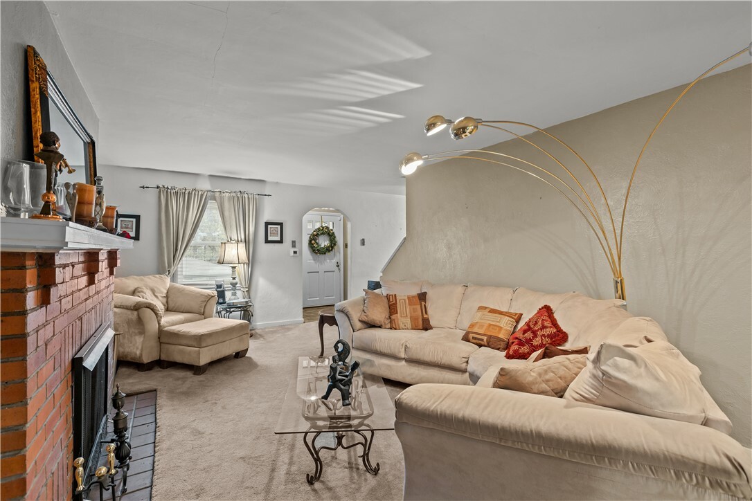 Property Photo:  1713 Turner Ave  PA 15221 