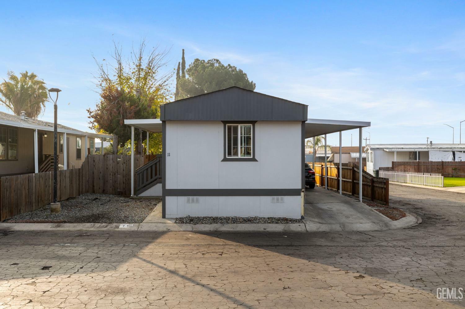 Property Photo: 6601 Eucalyptus Drive 11 CA 93306