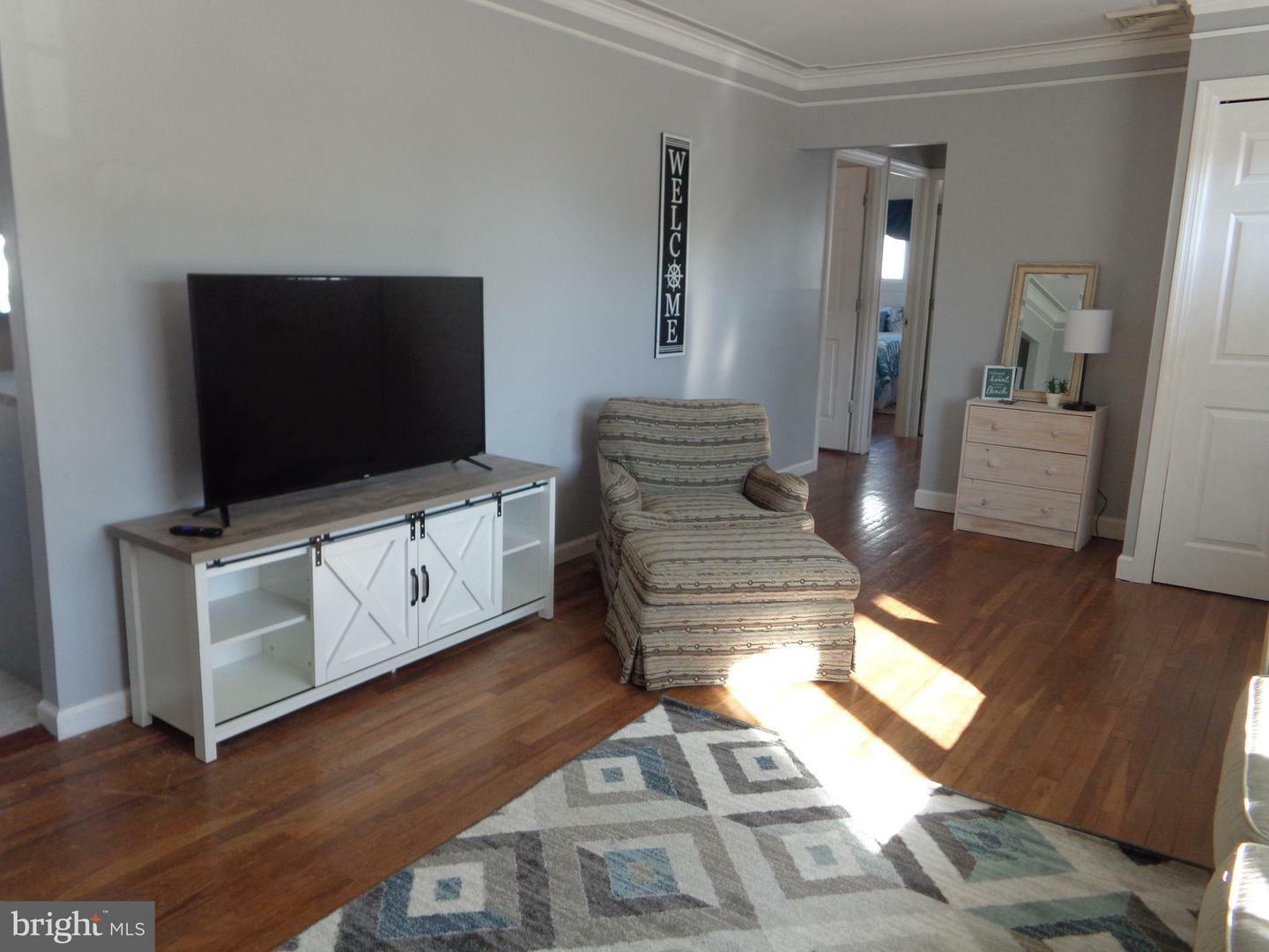 Property Photo: 26 W Thames Road NJ 08087