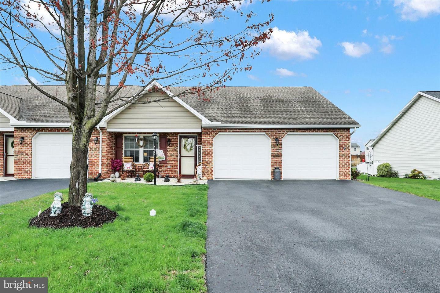 Property Photo: 105 Central Way PA 17257