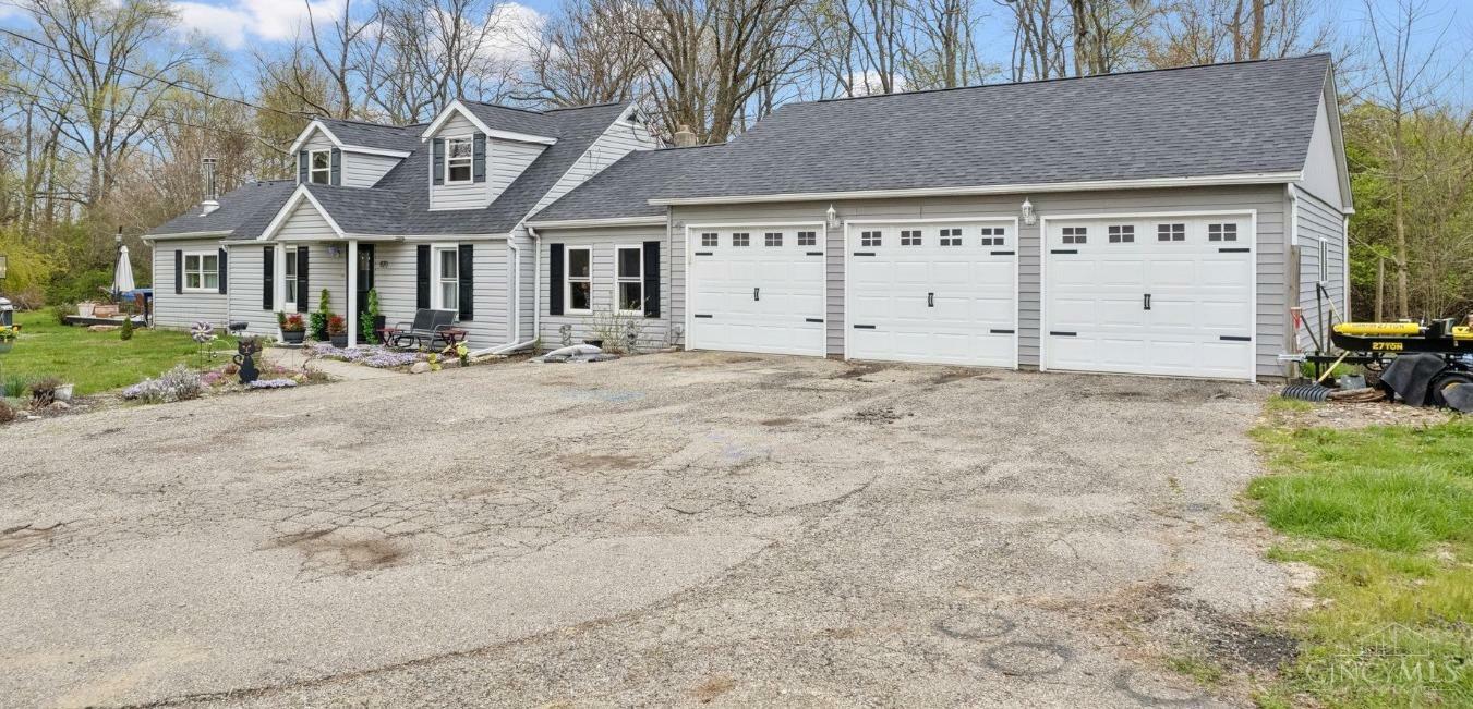 Property Photo: 670 Davis Lane OH 45040