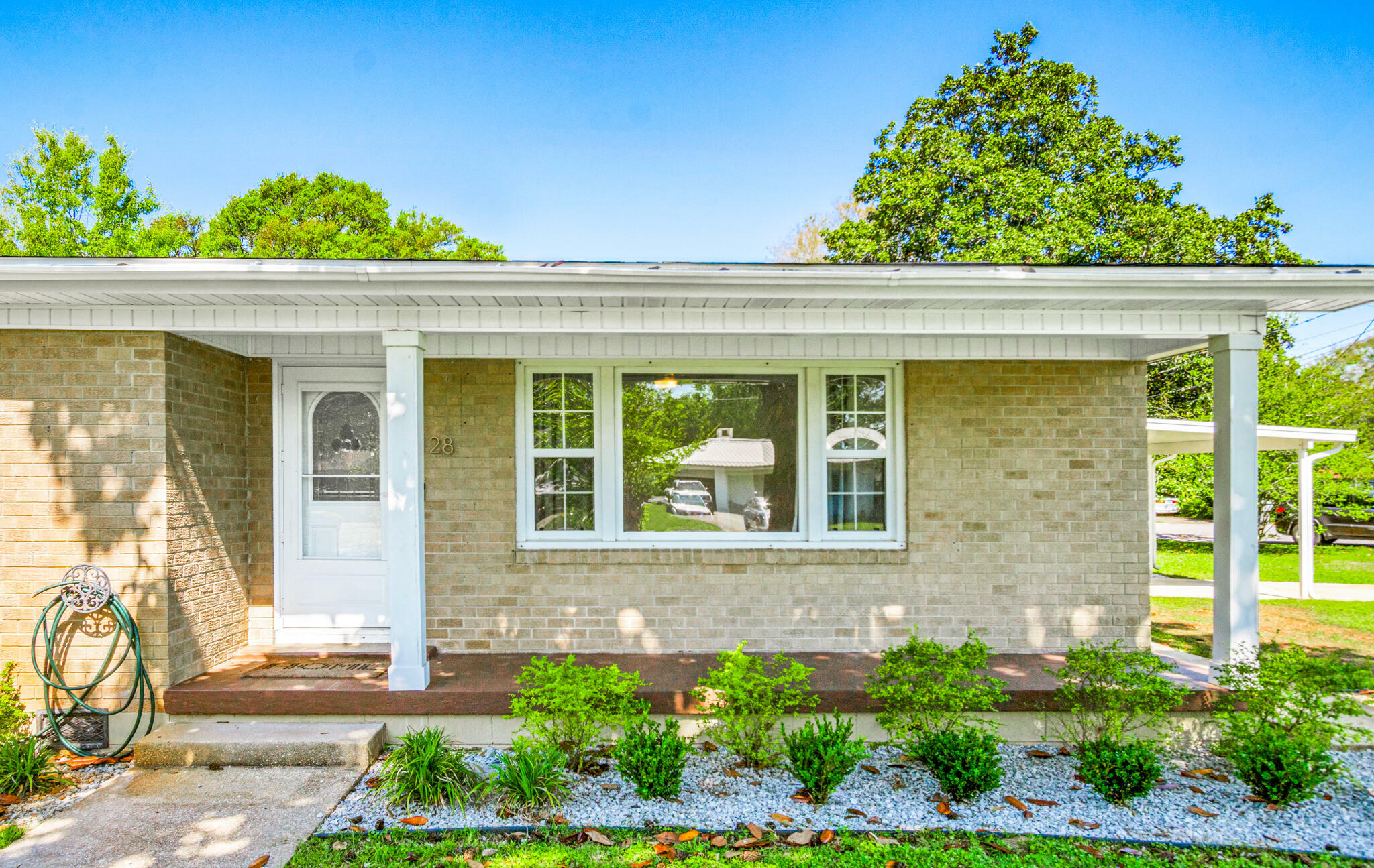 Property Photo: 128 NE Fulmar Circle FL 32548