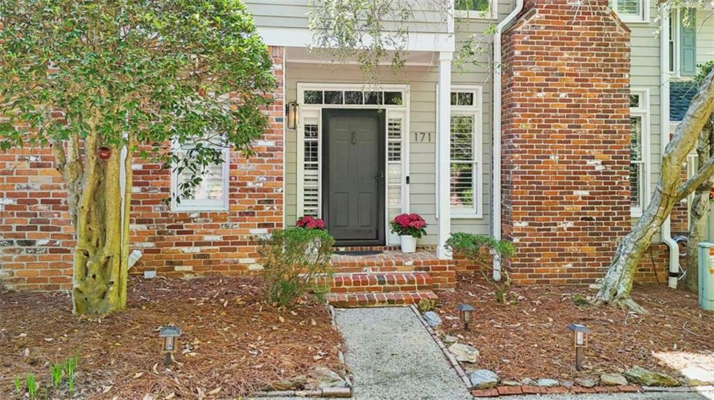 Property Photo:  171 Riverview Trail  GA 30075 