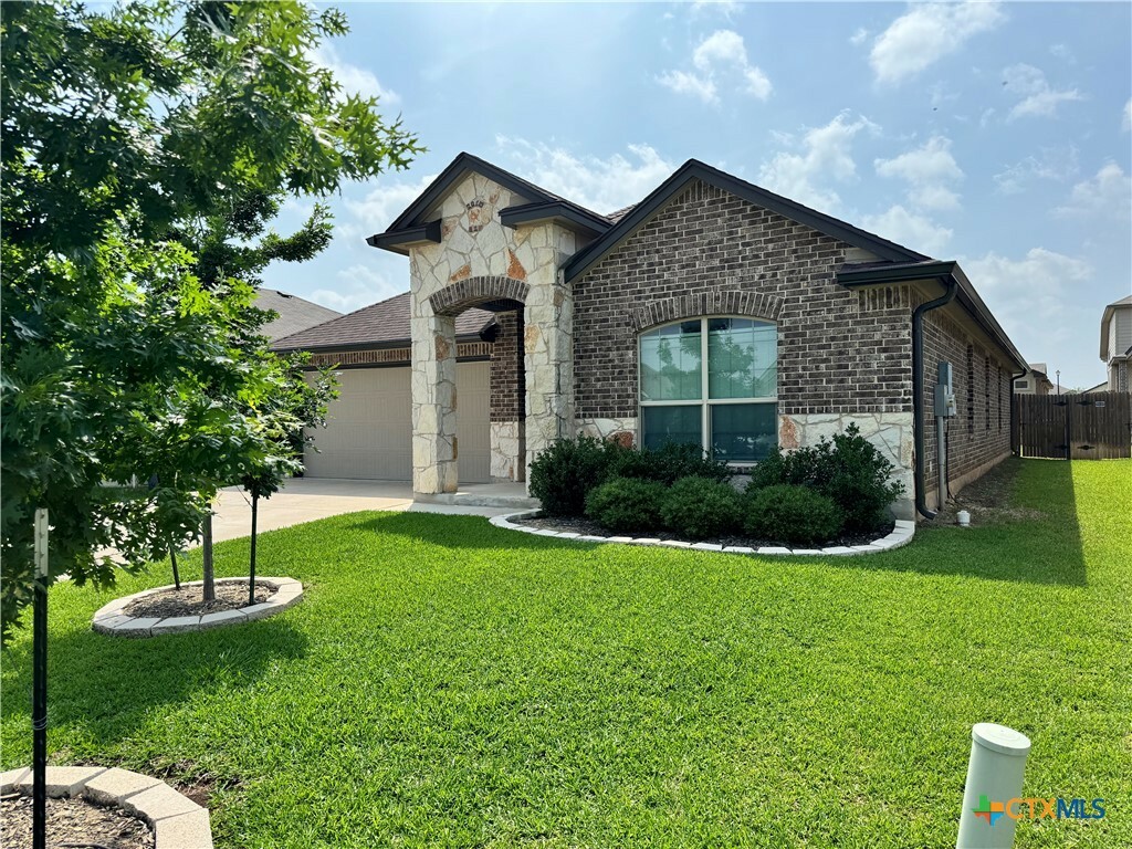 Property Photo: 1234 Kiskadee Branch Drive TX 76502