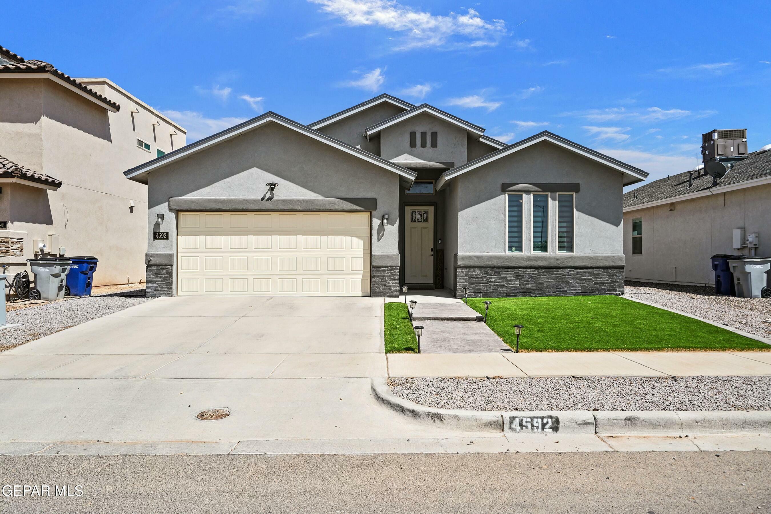 Property Photo: 4592 Marisabel Azcarate Street TX 79938