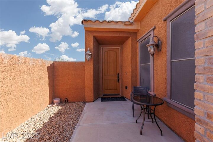 Property Photo: 1044 Viale Placenza Place NV 89011