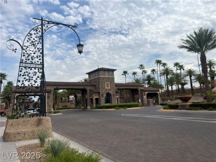 Property Photo: 1044 Viale Placenza Place NV 89011