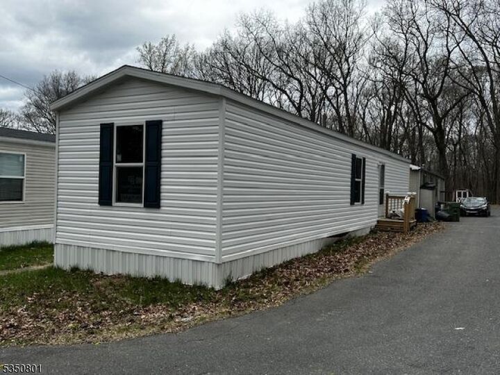 8 Hillside Village  Mansfield Twp. NJ 07863 photo