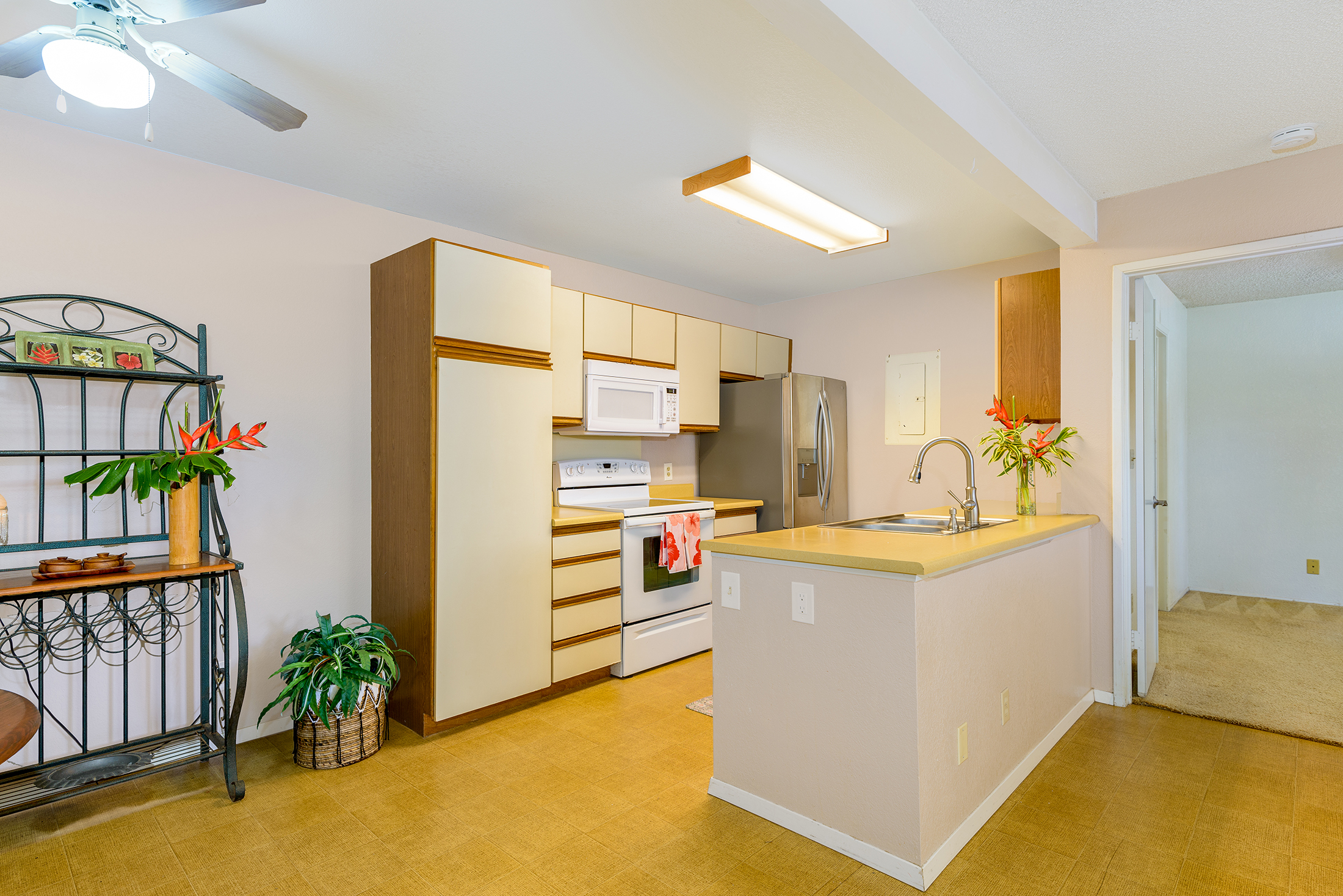 Property Photo: 68-3890 Lua Kula St 1601 HI 96738