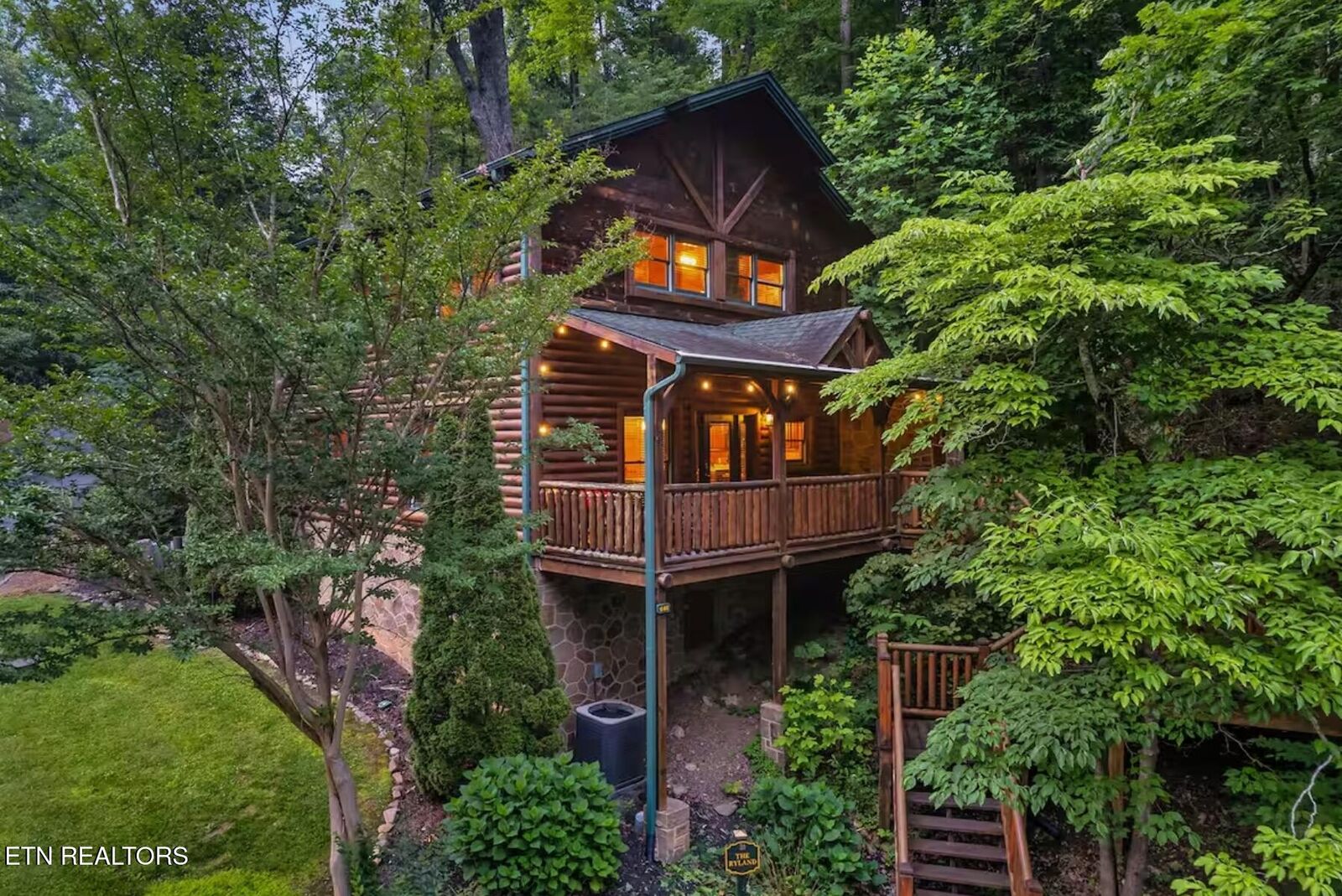 Property Photo:  646 Gatlinburg Falls Way Way  TN 37738 