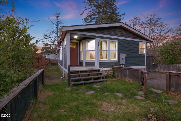 Property Photo: 1346 SW 63rd Street OR 97367