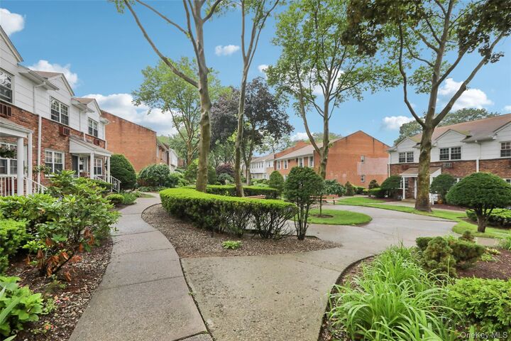 Property Photo:  178 Parkside Drive 178  NY 10901 