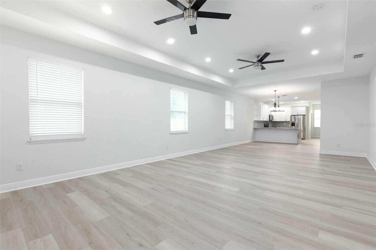 Property Photo: 1808 E Comanche Avenue FL 33610