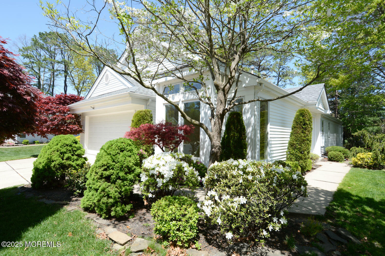 Property Photo: 2323 Kira Court NJ 08755