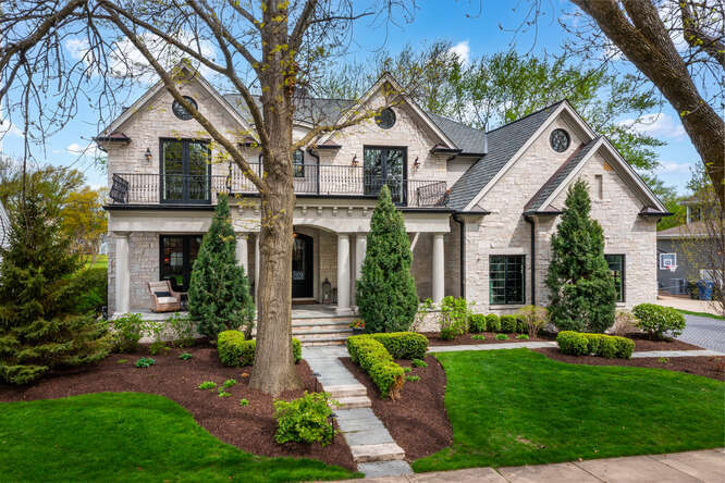 1017 Royal Bombay Court  Naperville IL 60563 photo