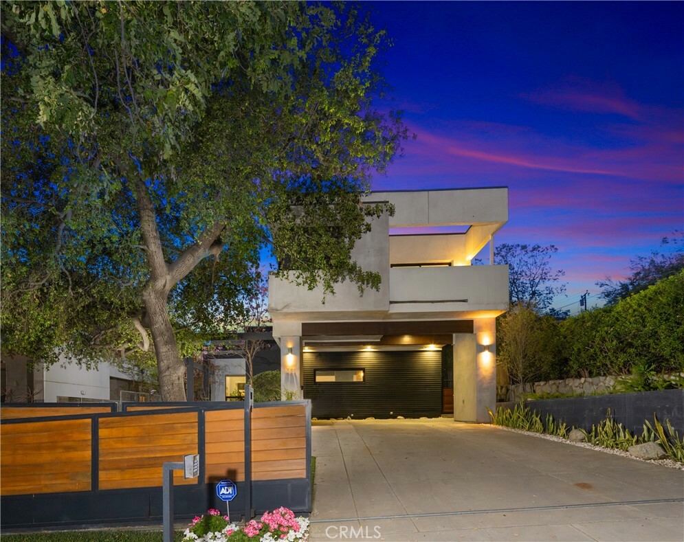 Property Photo:  321 Camillo Road  CA 91024 