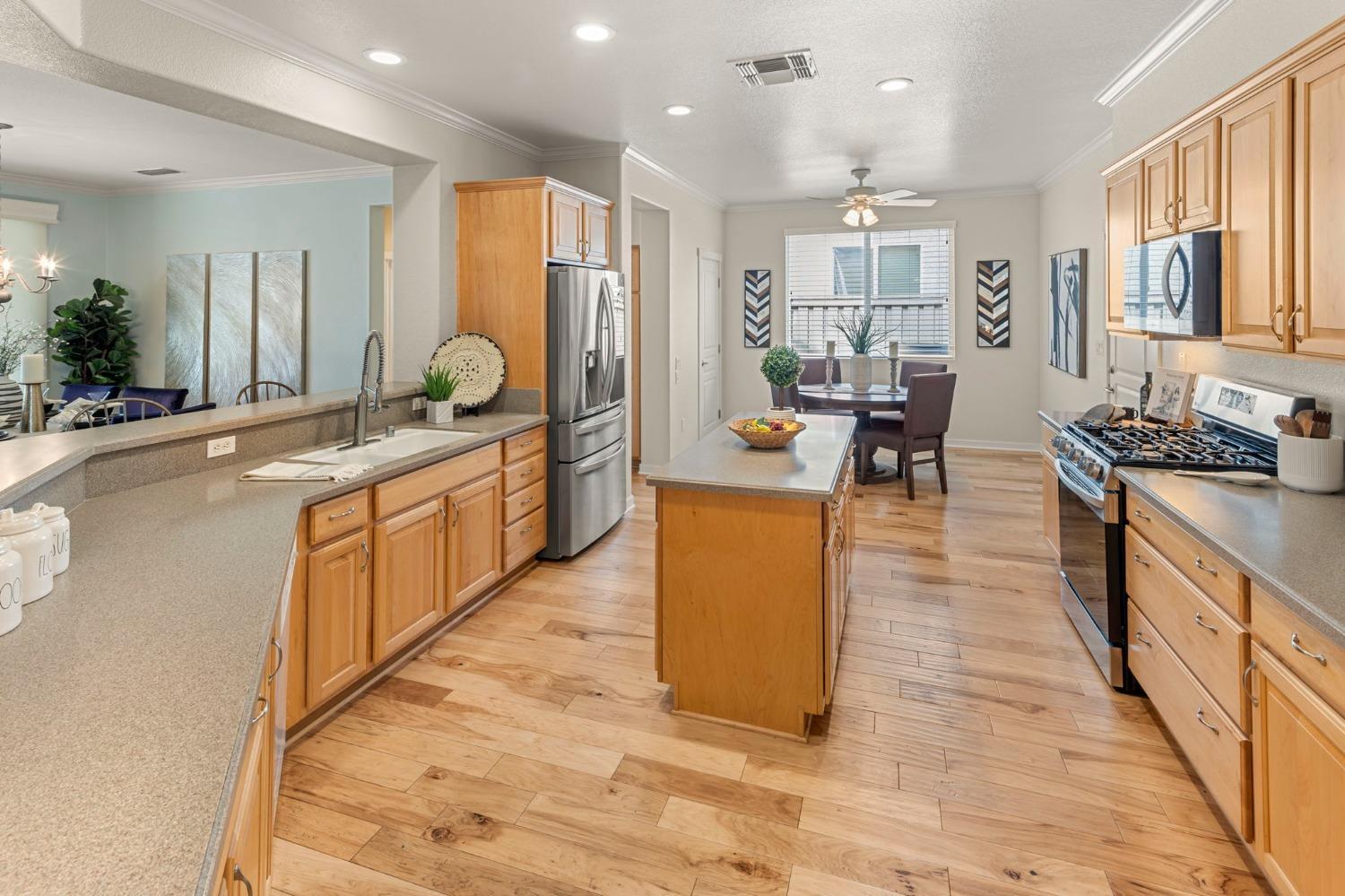 Property Photo: 100 Hay Wagon Court CA 95648