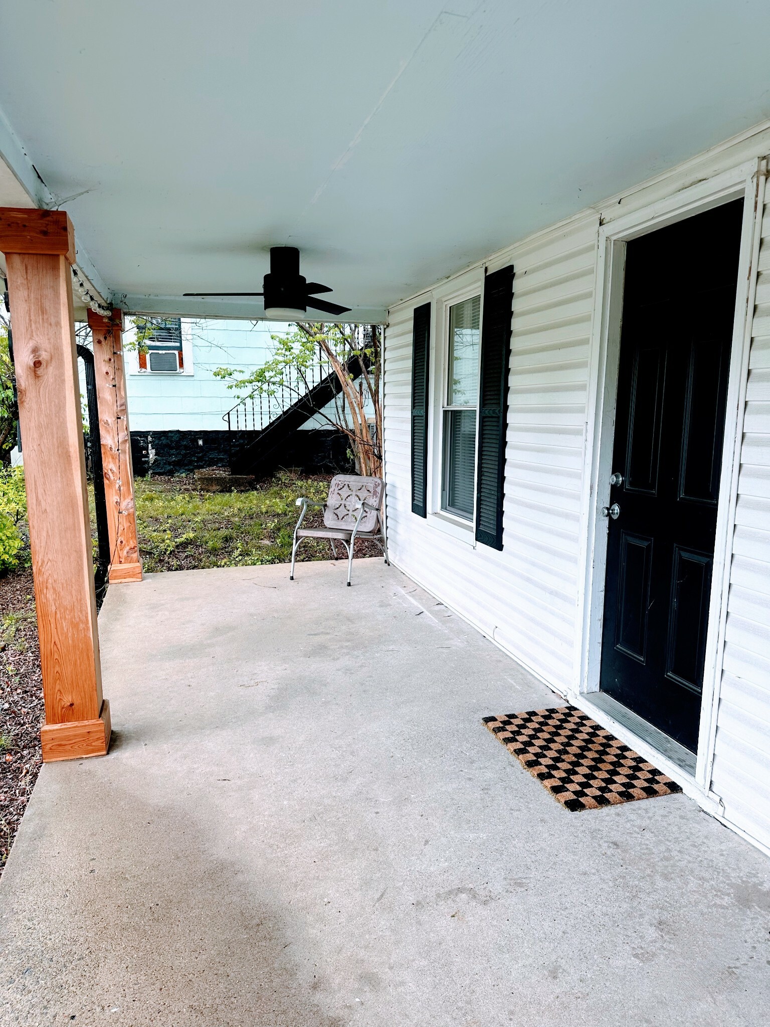 Property Photo: 603A S 13th St TN 37206