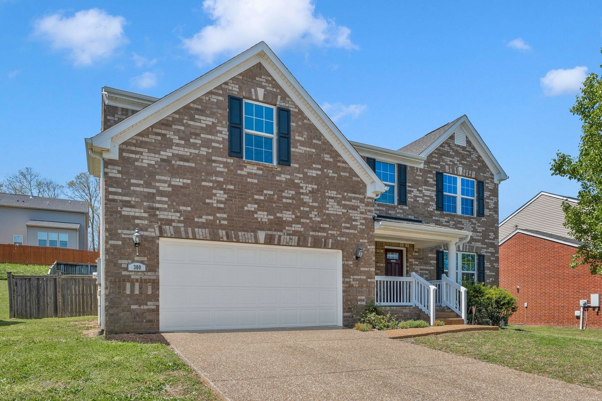 Property Photo: 300 Cobblestone Lndg TN 37122