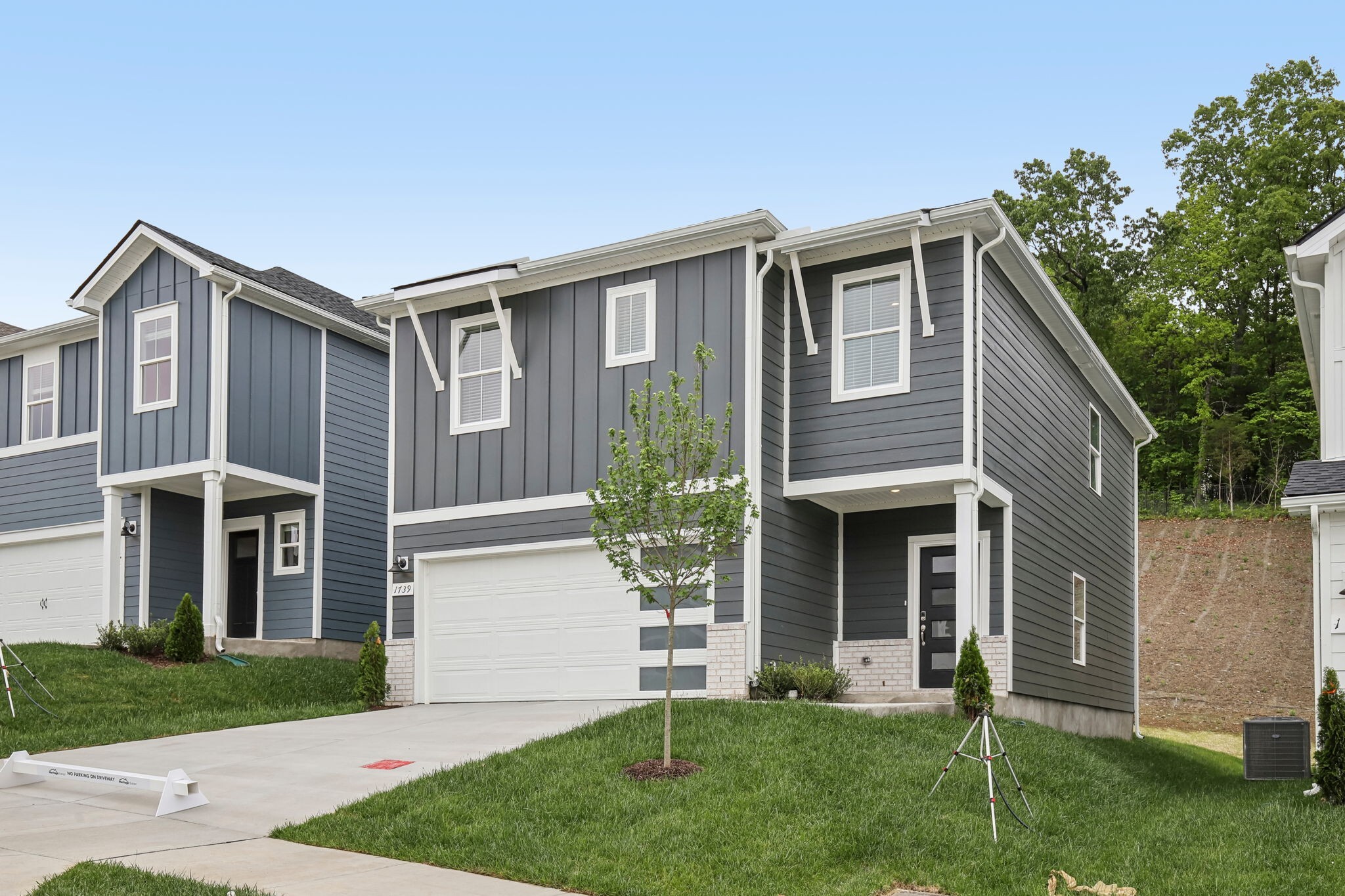Property Photo: 1739 Flora Grv TN 37076