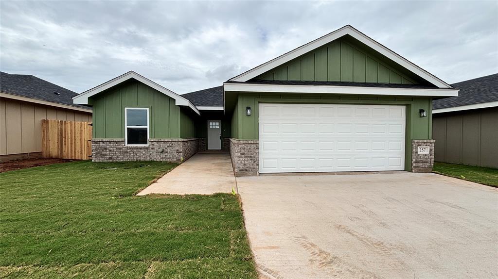 Property Photo:  257 Waterloo Drive  TX 79602 