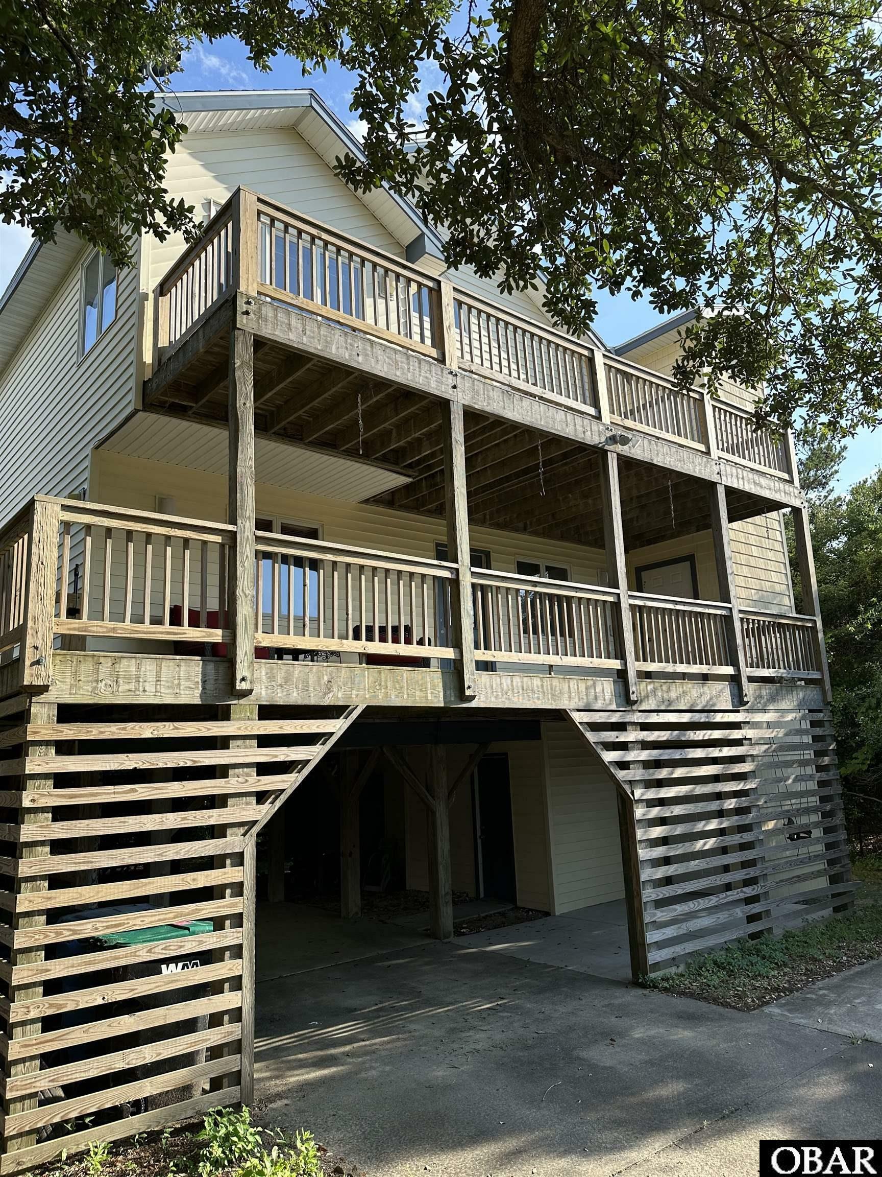 Property Photo: 109 Seabreeze Drive NC 27949-4506
