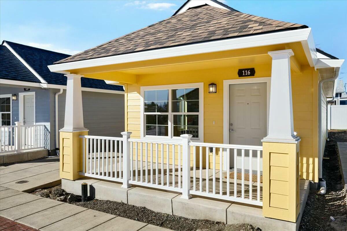 Property Photo: 116 Esperanza Court Lot 14 OR 97501