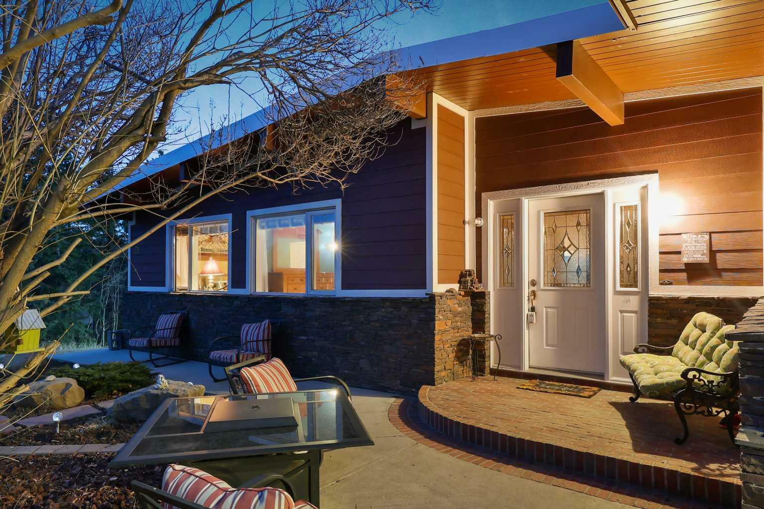 Property Photo: 71 Artist View Pointe AB T3Z 3N3